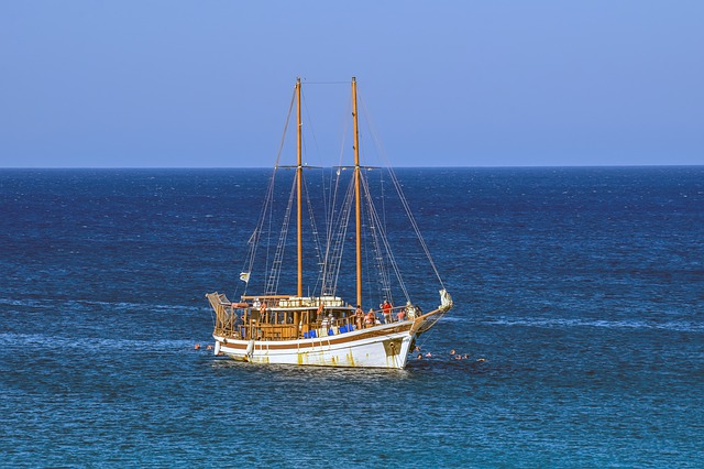Vakantie Cyprus boot zee